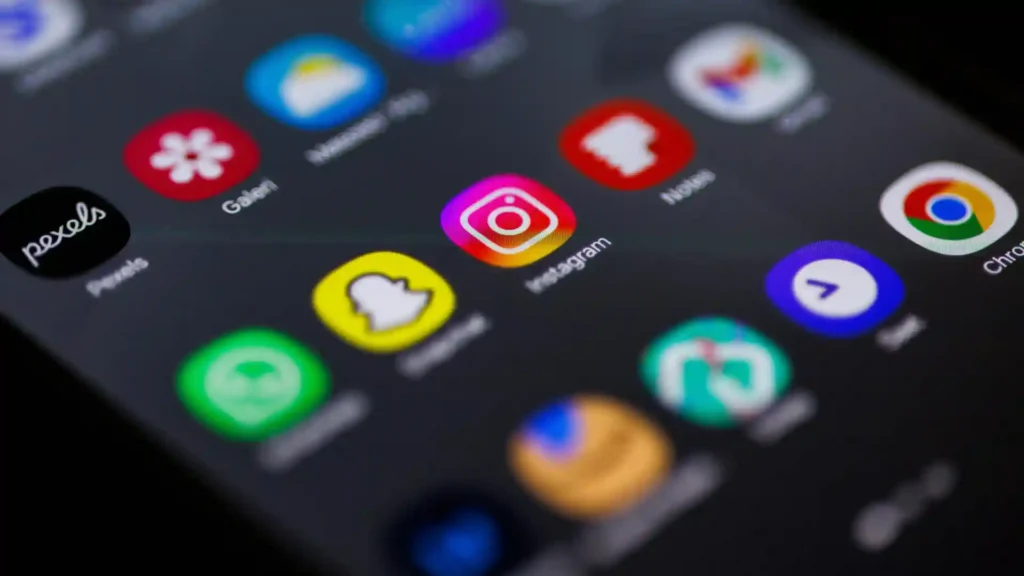 Warum die Mobilansicht von Websites heute entscheidend ist, Smartphone Großaufnahme