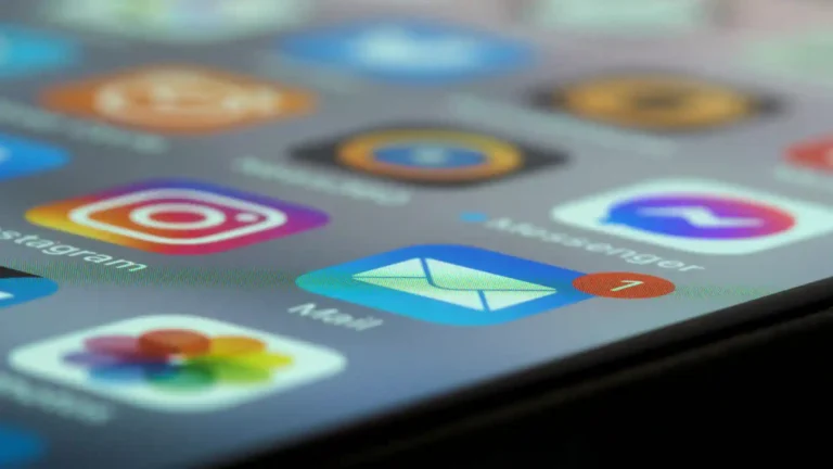 Warum die Mobilansicht von Websites heute entscheidend ist, Smartphone